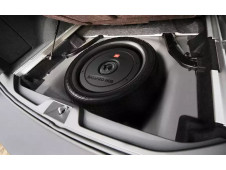 Активний сабвуфер JBL BassPro HUB 11 дюймів 200 Вт RMS для ніші запасного колеса